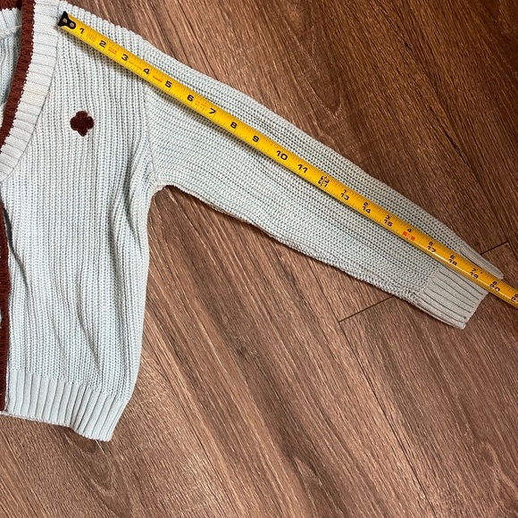 Girl Scout Brownie Lot- Binder, Badge Magic, World of Girls, Jumper & Sweater - Picture 15 of 15